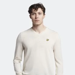 Lyle & Scott Golf V Neck Pullover